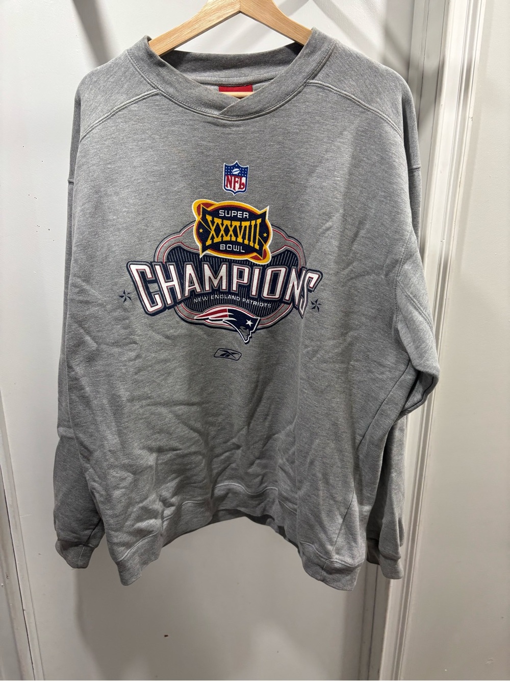 Reebok Grey New England Patriots Super Bowl Champions Crewneck